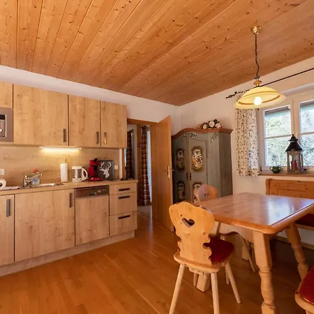 Zirbe Apartment Grainau